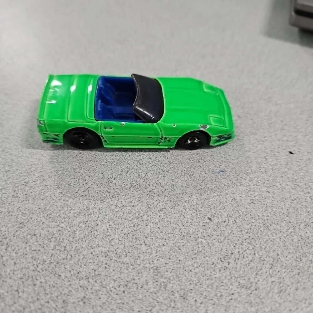 Hot Wheels 1998 Chevrolet Corvette Convertible Tropicool Green (TC-9)